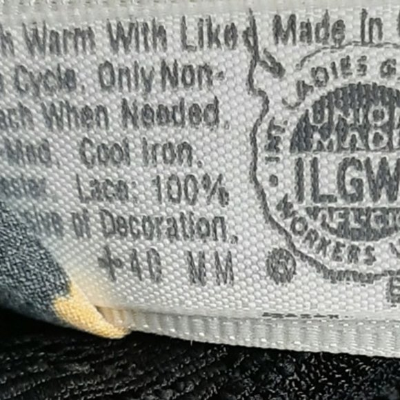 1990s Vintage Black Flowers & Lace Camisole Slip Top By Oscar De La Renta NWOTs - Picture 5 of 8